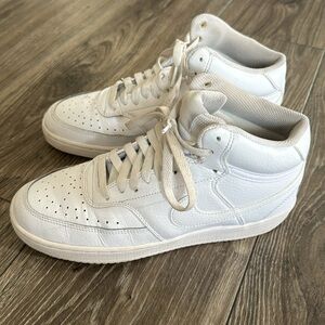 Nike Courts